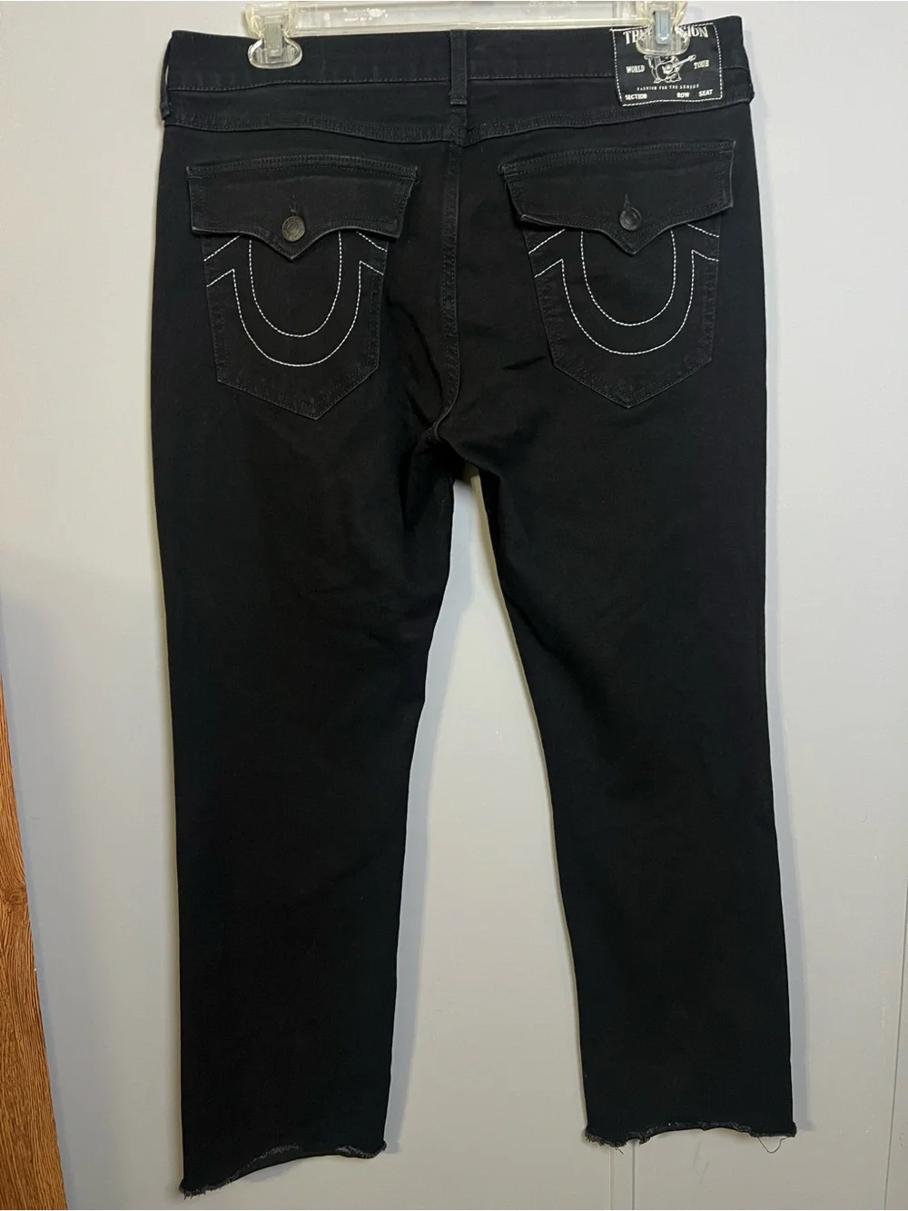 True Religion Men’s Relaxed Straight Jeans Black Raw Hem Frayed Stretch Sz 34